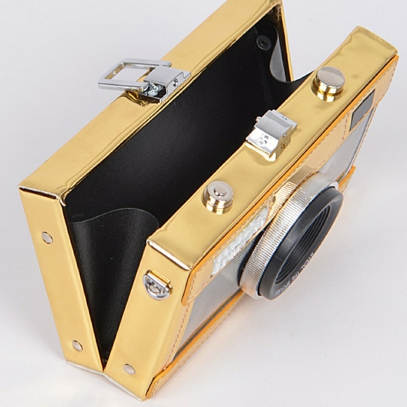 Camera Purse - Picture 4 of 4